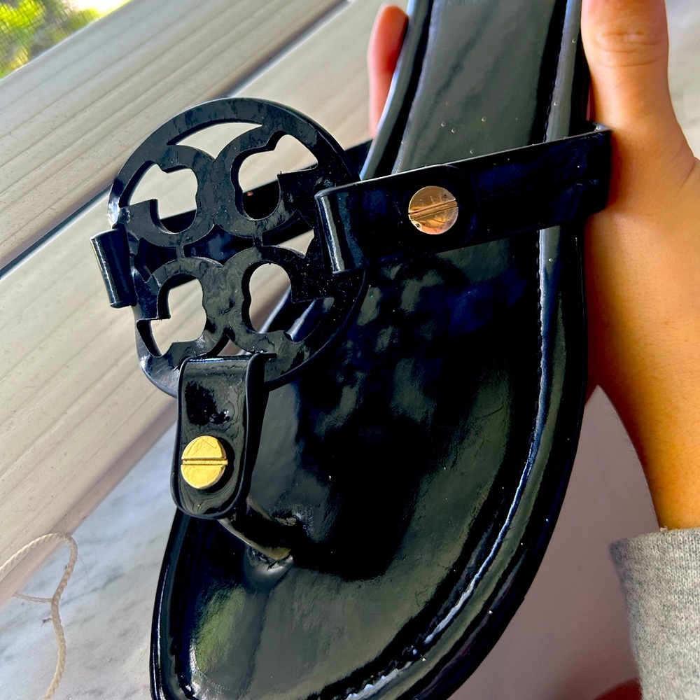 tory burch sandals size 8